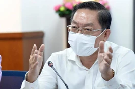 Giám đốc Sở Y tế Nguyễn Tấn Bỉnh phát biểu tại phiên họp sáng nay 14-6 - Ảnh: Tự Trung