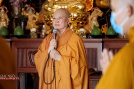 8g30 sáng 3-7, trực tuyến lễ tụng kinh Phổ Môn từ Hạ trường cấm túc an cư Huê Nghiêm