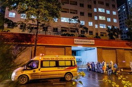 Một số chung cư, toà nhà được sử dụng làm bệnh viện dã chiến điều trị bệnh nhân Covid-19 - Ảnh: Anh Tú