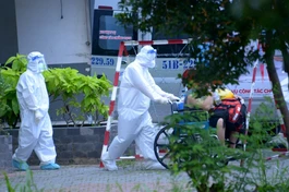 Tính đến 6 giờ ngày 29-8-2021, số ca nhiễm Covid-19 tại TP.HCM đã vượt 200.000 trường hợp - Ảnh: Bảo Toàn/BGN