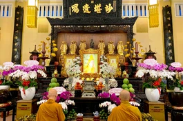 Chư Tăng tổ đình Ấn Quang tưởng niệm cố Hòa thượng Thích Nhật Quang trong khuôn khổ nội tự - Ảnh: Hoằng Tâm