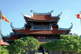 Chùa trên đảo Song Tử Tây