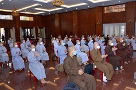 50 Tăng Ni, Phật tử tham gia lễ xuất phát đến hỗ trợ bệnh nhân Covid-19