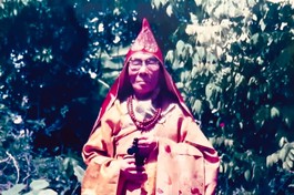 Trưởng lão Hoà thượng Thích Hưng Dụng (1915-1998) là vị giáo phẩm được Tăng-già cung thỉnh vào hàng Thập sư của nhiều Đại giới đàn