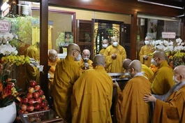 Khánh thọ Trưởng lão Hòa thượng Thích Thanh Từ, Phó Pháp chủ GHPGVN, Tông chủ Thiền phái Trúc Lâm tại thiền viện Thường Chiếu trước ngày khai mạc Đại giới đàn Thiện Hoa - Ảnh: Ban TT-TT Phật giáo tỉnh