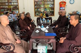 Phiên họp tại Văn phòng Ban Trị sự GHPGVN tỉnh Khánh Hòa sáng 8-7