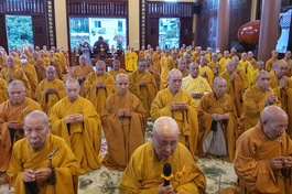 Chư tôn đức Phật giáo TP.HCM và quận Tân Bình dâng hương tưởng niệm sáng 29-7-Nhâm Dần