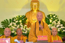 Đức Pháp chủ GHPGVN: "Dấn thân phụng sự nhưng không được xa rời Giới luật" 