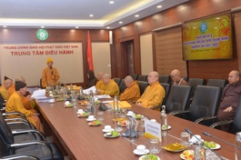 Đức Quyền Pháp chủ chủ trì phiên họp kỳ 4 - nhiệm kỳ VIII tại Trụ sở Trung ương GHPGVN, chùa Quán Sứ, Hà Nội, ngày 26-11-2022