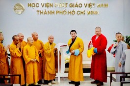 Phái đoàn Phật giáo Mông Cổ thăm Học viện Phật giáo VN tại TP.HCM