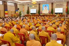 Quang cảnh lễ tổng kết tại hội trường Việt Nam Quốc Tự