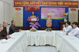 Ông Nguyễn Duy Tân, Phó Giám đốc Sở Nội vụ, Trưởng ban Tôn giáo TP.HCM thân mật tiếp Thượng tọa Thích Tâm Hải