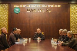 Quang cảnh phiên họp