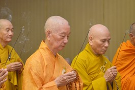 [Video] Đức Pháp chủ và các vị Trưởng lão tưởng niệm Đức Đệ nhị Pháp chủ GHPGVN