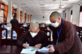 Tăng Ni sinh tham dự kỳ tuyển sinh chương trình cử nhân Phật học năm 2022