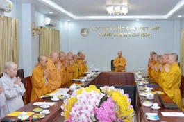 Trưởng lão Hòa thượng Thích Trí Quảng chủ trì phiên họp công bố và trao quyết định nhân sự Hội đồng Điều hành Học viện Phật giáo VN tại TP.HCM nhiệm kỳ IX (2022-2027) - Ảnh: Bảo Toàn/BGN