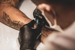 Lỡ xăm hình Đức Phật giờ phải làm sao?