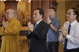 [Video] Lãnh đạo Chính phủ đến Việt Nam Quốc Tự chúc mừng Đại lễ Vu lan 