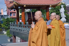 [Video] Khai đàn Pháp hội Vu lan tại Việt Nam Quốc Tự 