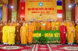 Nhân sự Ban Trị sự GHPGVN tỉnh Đồng Nai nhiệm kỳ 2022-2027 ra mắt tại Đại hội đại biểu Phật giáo tỉnh lần thứ IX, nhiệm kỳ 2022-2027 - Ảnh: Nguyện Truyền