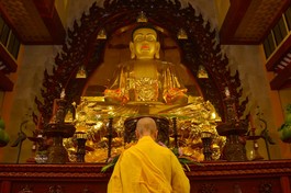 Mục đích chính của việc hành sự Bố-tát định kỳ nửa tháng là duy trì sinh mệnh tồn tại của Tăng đoàn theo tinh thần hòa hợp và thanh tịnh - Ảnh: Bảo Toàn/BGN