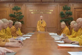 Đức Pháp chủ GHPGVN - Đại lão Hòa thượng Thích Trí Quảng phát biểu khai mạc phiên họp của Ban Thường trực Hội đồng Chứng minh ngày 21-12-2023 tại Văn phòng Đức Pháp chủ (Việt Nam Quốc Tự, TP.HCM) - Ảnh: VPBC/BGN