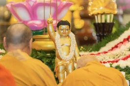 Đại lễ Phật đản, Vesak là sự kiện tâm linh, lễ hội văn hóa quan trọng của người Phật tử khắp nơi trên thế giới - Ảnh: Phùng Anh Quốc