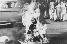 Bức ảnh Hòa thượng Thích Quảng Đức tự thiêu để phản đối đàn áp Phật giáo năm 1963 - Ảnh: Malcolm Browne