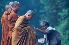 Suy nghiệm lời Phật: Xin ăn mà không ăn xin