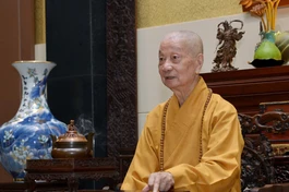 Đức Pháp chủ GHPGVN - Đại lão Hòa thượng Thích Trí Quảng huấn thị cho tân Trưởng ban và đại diện Ban Thường trực Ban Trị sự GHPGVN tỉnh Bà Rịa-Vũng Tàu chiều 4-11-2024 - Ảnh: Bảo Toàn/BGN