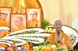 Đức Pháp chủ - Đại lão Hòa thượng Thích Trí Quảng quang lâm tham dự và đạo từ - Ảnh: Quảng Đạo/BGN