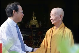 Nhìn lại để bước tiếp, đồng hành cùng TP.HCM và đất nước 