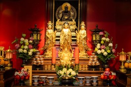 Băn khoăn về việc bài trí thờ Phật và gia tiên làm sao cho đúng