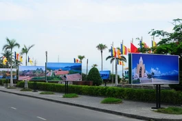 Triển lãm pannorama - ảnh: Bảo Toàn