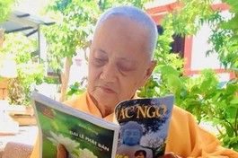 Trưởng lão Hòa thượng Thích Thiện An (1927-2025), Thành viên Hội đồng Chứng minh GHPGVN, Chứng minh Ban Trị sự GHPGVN tỉnh Đồng Tháp, nguyên Trưởng ban Trị sự GHPGVN tỉnh Đồng Tháp, nguyên Hiệu trưởng Trường Trung cấp Phật học tỉnh Đồng Tháp, viện chủ tổ đình Kim Huê (TP.Sa Đéc)