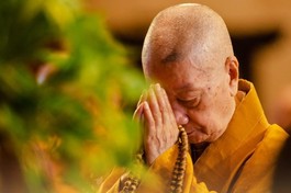 Người trí biết nhớ ơn và báo ơn