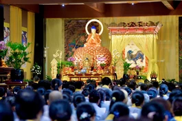 Đàn tràng được thiết trí trang nghiêm và hoàn mãn tại chùa Huê Nghiêm - Ảnh: Thiên Tứ/BGN