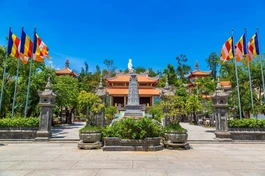 Chùa Long Sơn, P.Tây Nha Trang, tỉnh Khánh Hòa