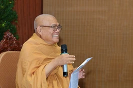 Hòa thượng Thích Giác Toàn, Phó Chủ tịch Hội đồng Trị sự, Viện trưởng Viện Nghiên cứu Phật học VN thuyết giảng tại chùa Vạn Đức 