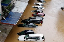 Ngâp lụt ở Thái Nguyên - Ảnh: Tiền Phong