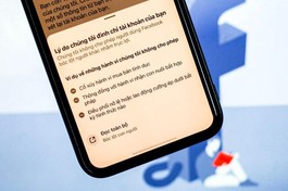 Một thông báo của mạng xã hội Facebook về việc đình chỉ tài khoản người dùng