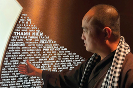 Báo Giác Ngộ giữa những tên tuổi các cơ quan báo chí khác được tôn vinh trên bảng biểu tượng tại Bảo tàng Báo chí Việt Nam, Hà Nội - Ảnh: Lương Hoàng