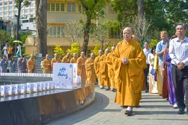 [Video] Xúc động Lễ tưởng niệm đồng bào tử vong vì Covid-19 tại Công viên số 1 Lý Thái Tổ đầu năm Bính Ngọ