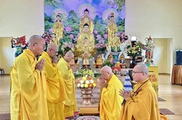 Chư Tăng tác pháp an cư