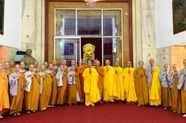 Chư Tăng Ni du học tại Ấn Độ tham dự Lễ Phật đản tại chùa Mahabodhi, New Delhi