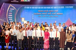 Lãnh đạo TP.HCM và lãnh đạo các cơ quan báo chí 