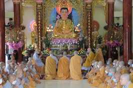 Chư hành giả Ni tác pháp Tự tứ mãn khoá An cư kiết hạ Phật lịch 2566