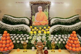 Di ảnh Hòa thượng Thích Giác Nhiên tại giảng đường pháp viện Minh Đăng Quang