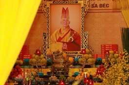 Di ảnh Hòa thượng Thích Chơn Minh (1956-2024) tại Giác linh đài chùa Phước Lâm - P.Sa Đéc, Đồng Tháp