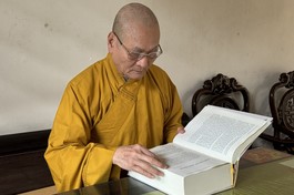 Hòa thượng Thích Hải Ấn, Ủy viên Thường trực Hội đồng Trị sự, Viện trưởng Học viện Phật giáo VN tại Huế, Trưởng ban Tổ chức Hội thảo khoa học “Thiền phái Liễu Quán: Lịch sử hình thành và phát triển” - Ảnh: Quảng Điền